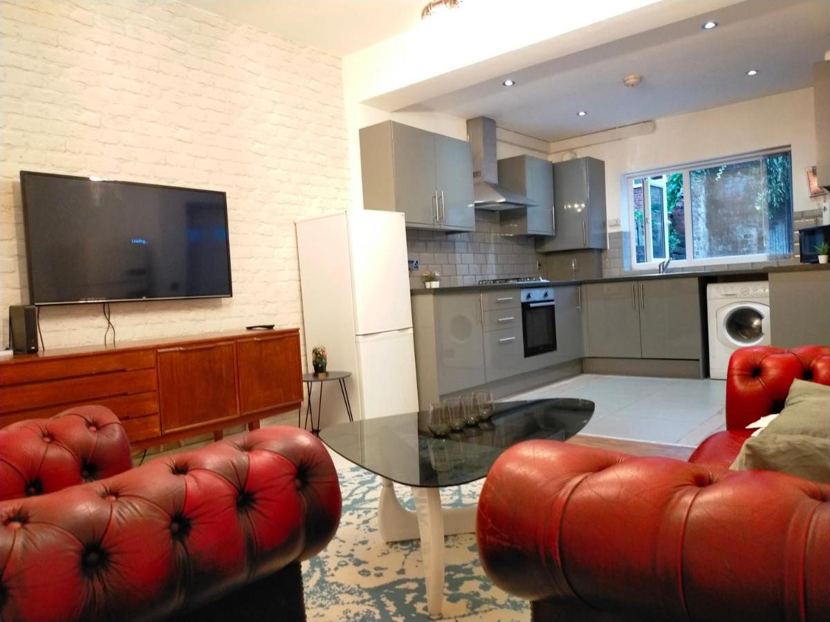 4 Bed Entire House - Heart Of The City - Near Sufc Sheffield Esterno foto